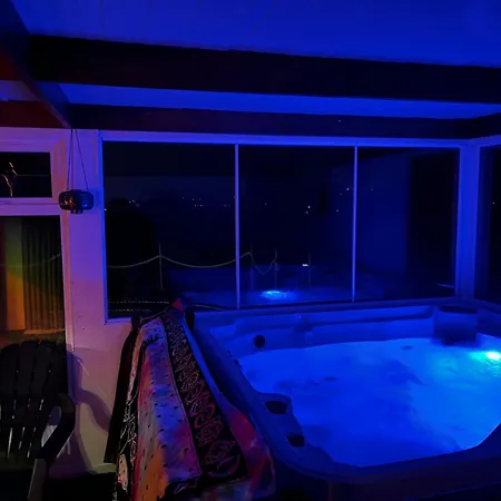 Donegal With Hot Tub Option Chalet