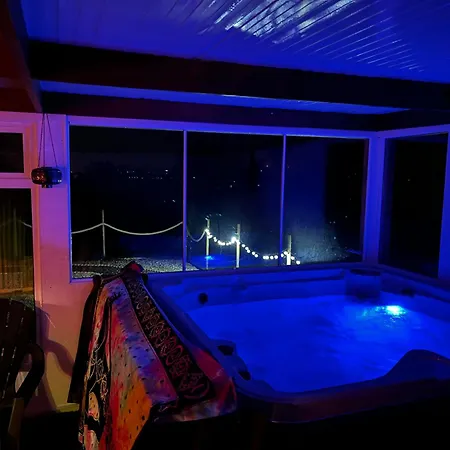 Chalet Donegal With Hot Tub Option *