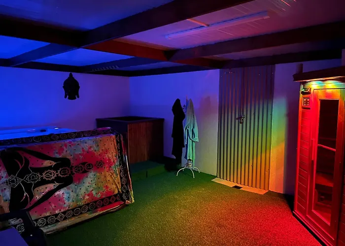 Chalet Donegal With Hot Tub Option Dernacally